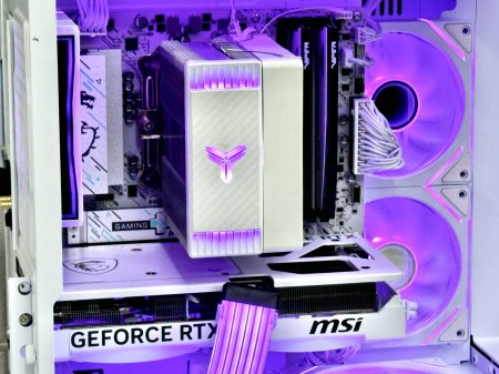 AMD Ryzen 7 7800X3D 51
